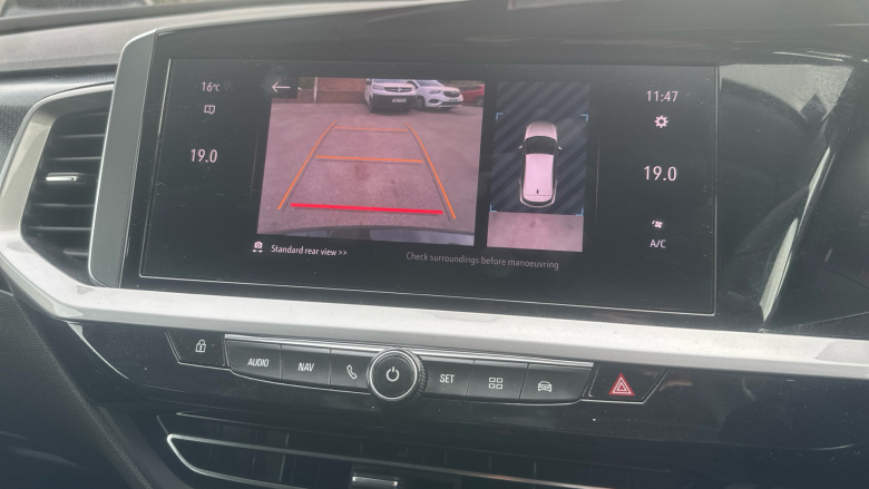 Vauxhall Grandland 1.2 Turbo SRi 5dr Petrol Hatchback